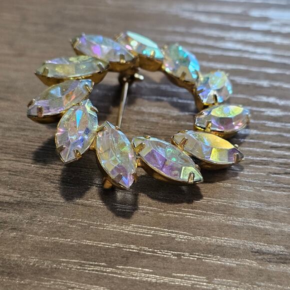Vintage Aurora Borealis AB Rhinestone Navette Wreath Brooch - Picture 4 of 4